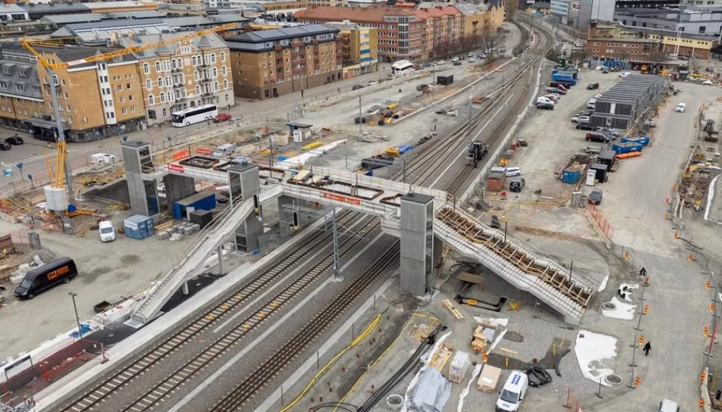Översikt över Trädgårdslänken, gångbro. Foto: Sonepar Sverige AB