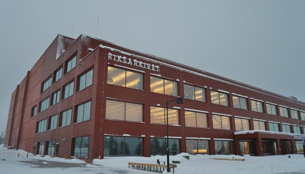 Riksarkivet i Härnösand. Byggnaden är uppdelad i en arkivdel i betong för att skydda dokumenten och en träbyggnad som innehåller kontor och ytor för allmänheten. Utöver Riksarkivet är även Skatteverket hyresgäst i lokalerna.
Foto: Rejlers 
