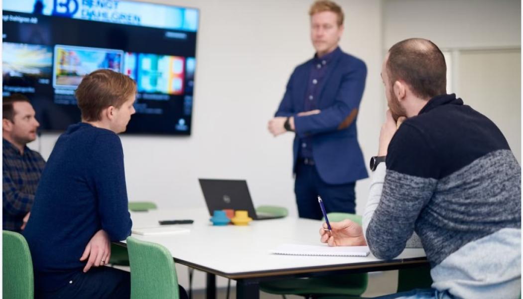 Våra experter Axel Mossberg och Nils Olsson från Bengt Dahlgren Brand & Risk AB har varit med och stöttat Boverket