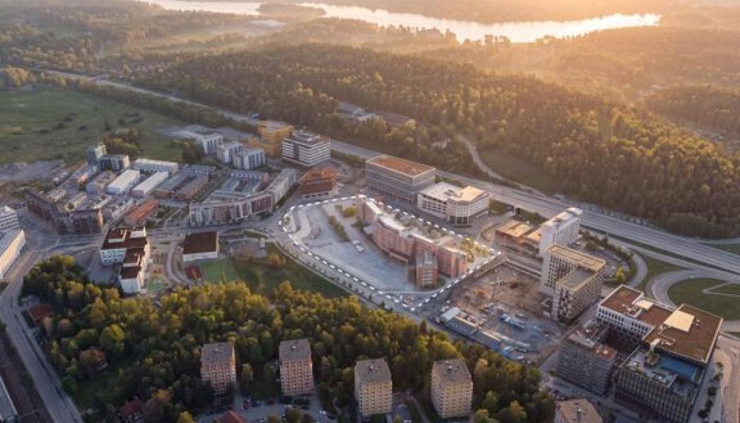 Bostäder i Ulriksdal inom del av den kommunägda fastigheten Järva 2:2. Foto: Klövern