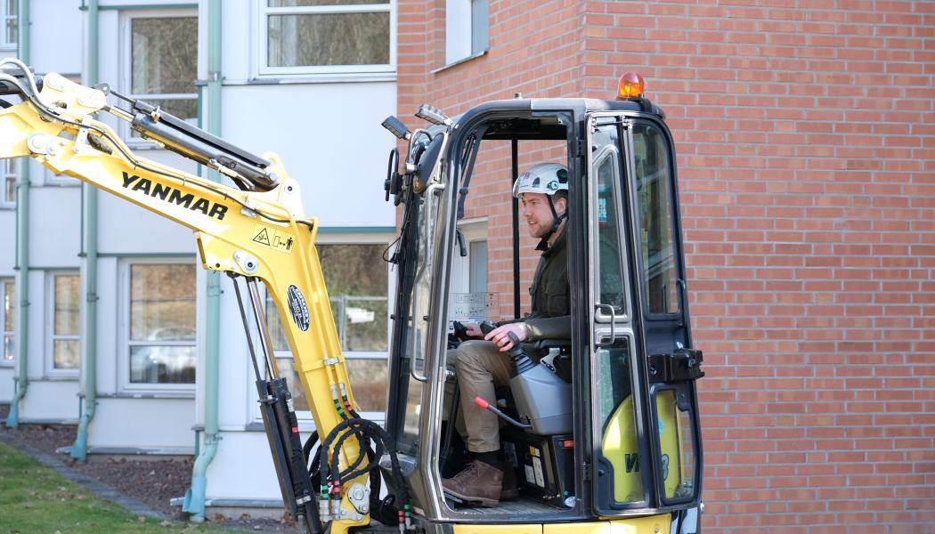 Spadtag Lindgården i Broby - Daniel Lyckestam. Foto: Östra Göinge kommun.