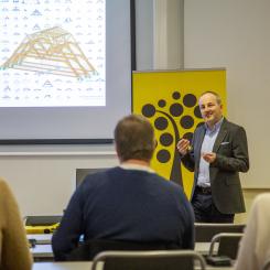Linnéuniversitetet beviljas forskningsmedel av KK-stiftelsen. Thomas Bader ska leda projektet vid universitetet. Foto: KK-stiftelsen
