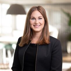 Amanda Tevell som är Hifabs vice VD och rapportens talesperson. Pressbild: Hifab