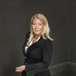 Det svårt för många att få en bostad till en rimlig kostnad. Det beror på en stor efterfrågan men ett för litet utbud. Catharina Elmsäter-Svärd vill därför ha en hög och jämn bostadsproduktion. Foto: Rosie Alm.