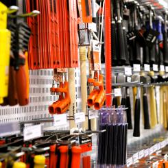 Genom förflyttning till GS1 kommer handeln att ta emot all produktinformation i datapoolen Validoo och leverantörerna registrera all sin produktinformation i Validoo. Pressbild: Byggmaterialhandlarna