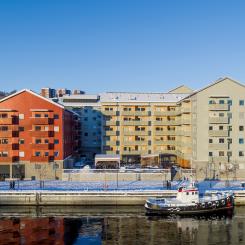 Norra Kajen, Sundsvall – Omvandling från träindustri till modern bostadsoas. Certifierade enligt Miljöbyggnad Silver. Foto: Rockpanel