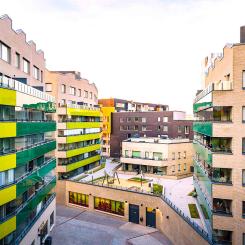Kvarteret Airut på Busholmen i Helsingfors, innehåller förutom bostäder även tjänster som livar upp stadskulturen, affärslokaler och kontor. Foto: Arkitektbyrån Sauerbruch Hutton & Optiplan Oy