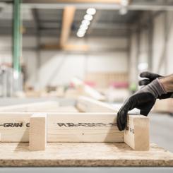 Gran dominerar i byggbranschen, men furu har liknande egenskaper och skulle kunna användas i betydligt större utsträckning.
Foto: Derome