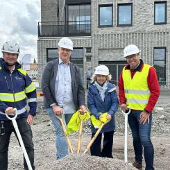 Första spadtaget brf Humlen. Pressbild: T-Byggen