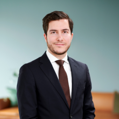 Christofer Bjerkhoel, biträdande jurist på Foyen Advokatfirma. Foto: Foyen