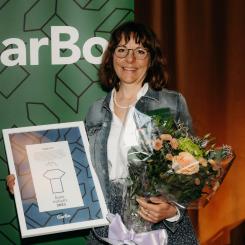 Programchef för Bygglyftet, Kajsa Simu, på plats på GarBo-dagen för att ta emot utmärkelsen för Årets initiativ 2023. Fotograf Linda Eliasson