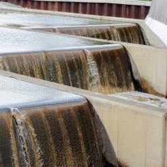 Anläggning för vattenflöde och rening. Genrebild: thisisengineering/Unsplash