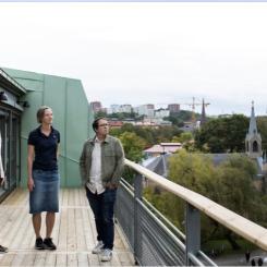 Henrik Svensson, Wallenstam, med Annette Jonsson och Simon Skogström från Wikström. Pressfoto Wikström