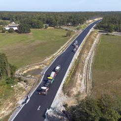 Beläggningsarbete på E22 Lösen Jämjö. Fotograf: Peab Asfalt