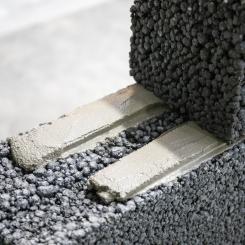 Mur- & Putsbruk B ECO, har en permanent kolsänka som varar under hela produktens livslängd. Foto: Finja