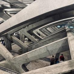 Betongkonstruktion (Oriente tågstation i Lissabon, Santiago Calatrava, byggår 1998). Foto: Jan Suchorzewski