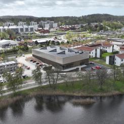 Östermalmshallen padel är ett hållbart projekt från start till mål och ett av Sveriges största återbruksprojekt där en unikt stor byggnad kunnat återanvändas för ett nytt syfte. Foto: Wallenstam