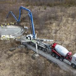 Gjutning av bottenplatta till utkikstorn med utsikt över Wasteland Climate Action Park utanför Skellefteå. Av:
Patrick Degerman