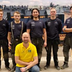 Det blev en spännande tävling i plåtslageri på Bråvallagymnasiet i Norrköping i fredags. Målet var att hitta den bästa plåtslagaren bland de sex tävlande. Vinnaren får representera Sverige i EuroSkills i Gdansk i september. Foto: Tomas Skagerlind