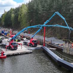 Betonglösningen har levererats till ombyggnationen av Södertälje kanal, där den använts till gjutning av krönbalkar. Foto: Thomas Betong.