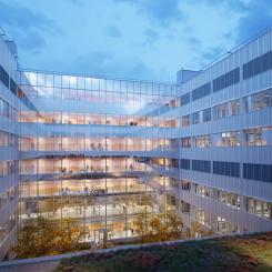 Granitor Electro utför kanalisation för samtliga el- och telesystem under färdig grundplatta på det nya akutsjukhuset i Västerås. Copyright: Region Västmanland/LINK arkitektur/Carlstedts arkitekter/TMRW